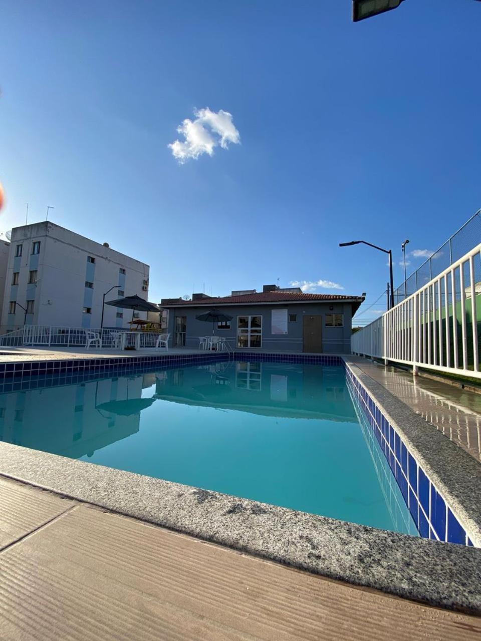 Ap Aconchegante Com Piscina E Estacionamento Proximo Ao Centro Apartamento Feira de Santana Exterior foto